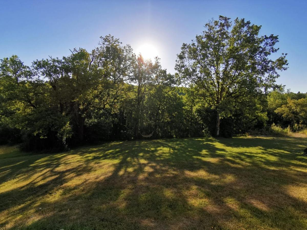 Maison Typique Perigourdine Avec Piscine Paulin Bagian luar foto